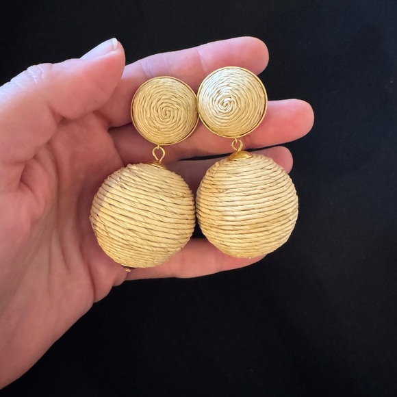 TUCKERNUCK JEWELRY Raffia Lantern Earrings - Picture 3 of 4